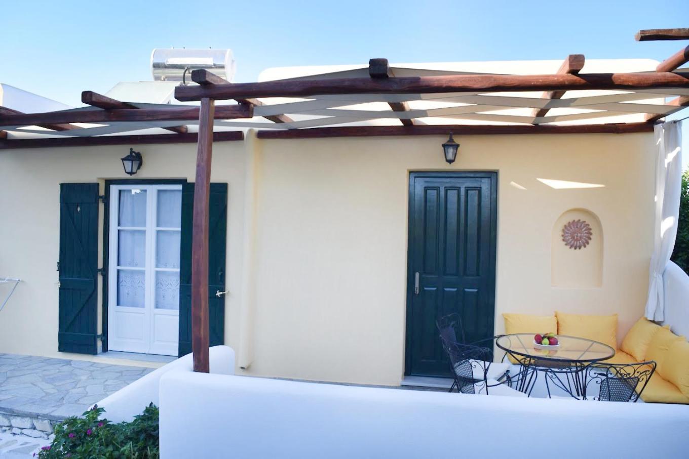 Tzane Studios & Apartments - Steps Away From Golden Beach Chrisi Akti  Exterior foto