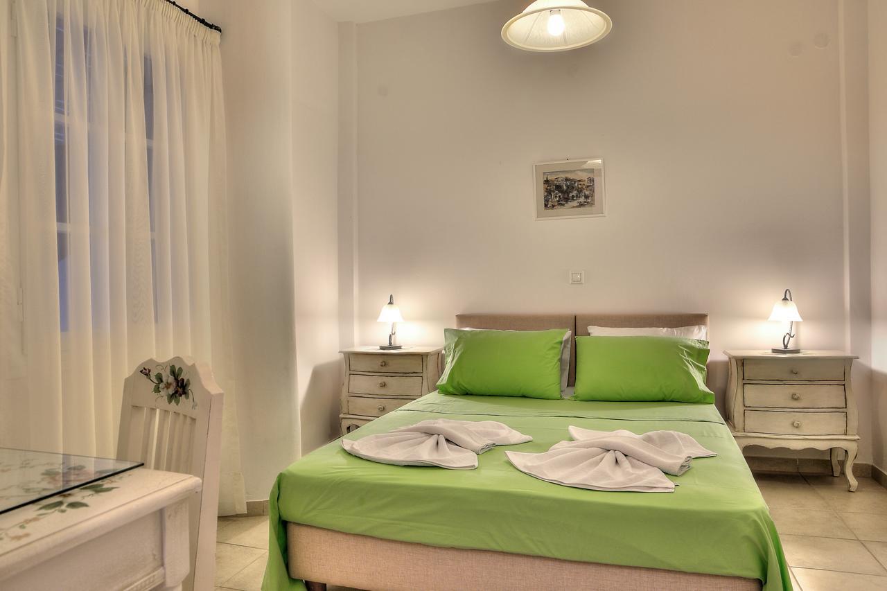 Tzane Studios & Apartments - Steps Away From Golden Beach Chrisi Akti  Exterior foto